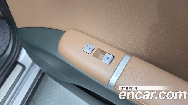 Hyundai Grandeur (GN7) 2,5 Gasoline 2WD Exclusive 2023 — фото 19