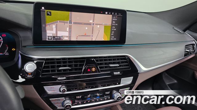 BMW 6 Series GT (G32) 620d xDrive M Sport 2022 — фото 16