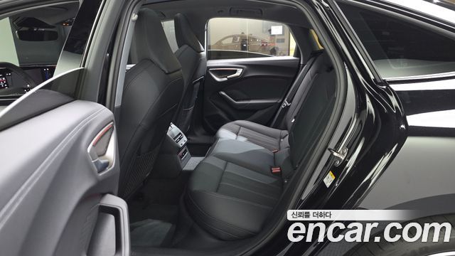 Audi A5 (B10) 45 TFSI Quattro S Line 2025 — фото 26