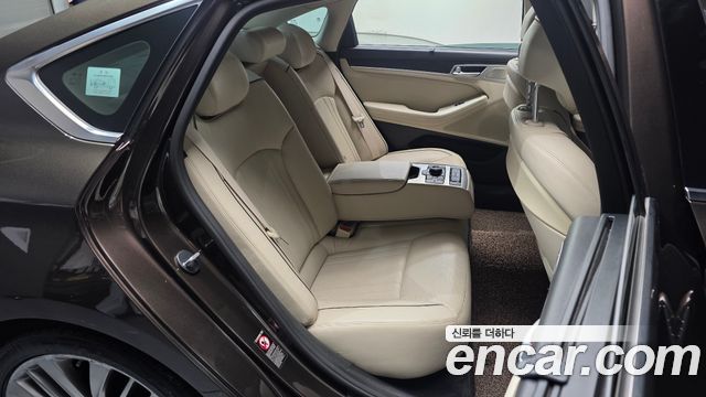 Genesis G80 3.3 GDI AWD Premium Luxury 2017 — фото 26