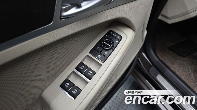 Genesis G80 3.3 GDI AWD Premium Luxury 2017 — фото 29