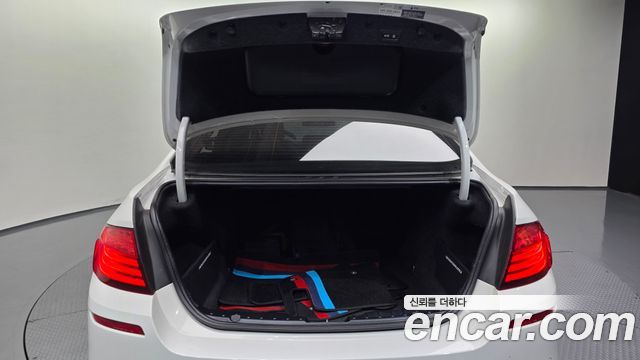 BMW 5 Series (F10) 528i M Aero Dynamic 2016 — фото 20