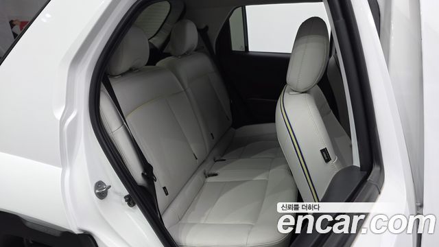 Hyundai Casper The Essential 2023 — фото 11