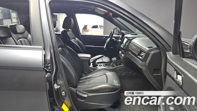 KG Mobility (SsangYong) Rexton Sports Khan Diesel 2.2 4WD Prestige Special (5-Link) 2021 — фото 10