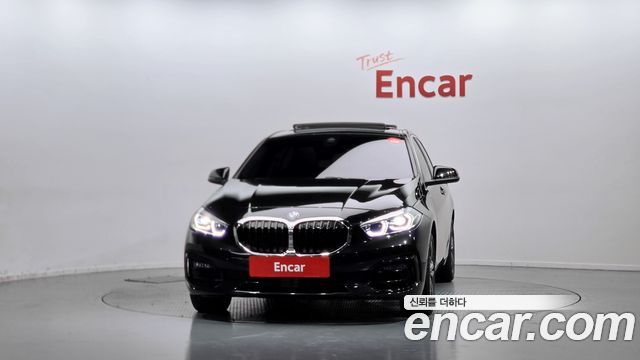 BMW 1 Series (F40) 120i Sports 2024 — фото 3