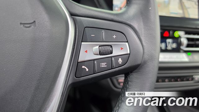 BMW 1 Series (F40) 120i Sports 2024 — фото 16