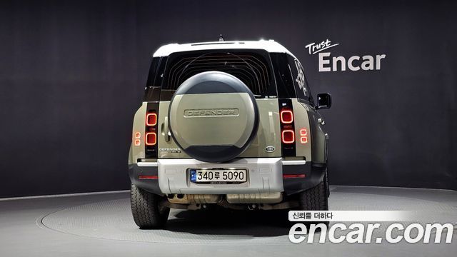 Land Rover Defender (L663) 110 D240 SE 2020 — фото 4