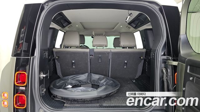 Land Rover Defender (L663) 110 D240 SE 2020 — фото 20