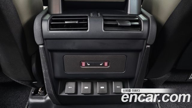Land Rover Defender (L663) 110 D240 SE 2020 — фото 29