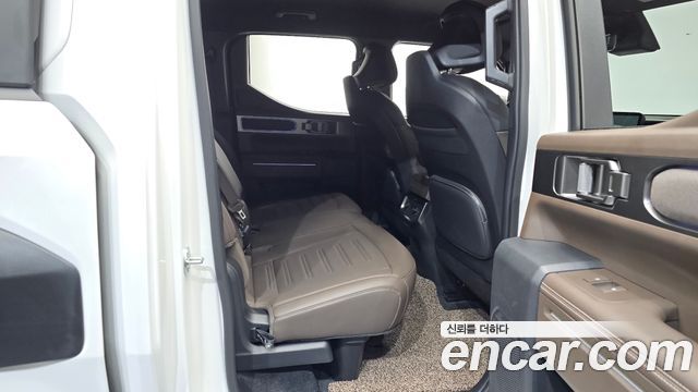 Kia Tasman 2.5T Gasoline 4WD Extreme 2026 — фото 11