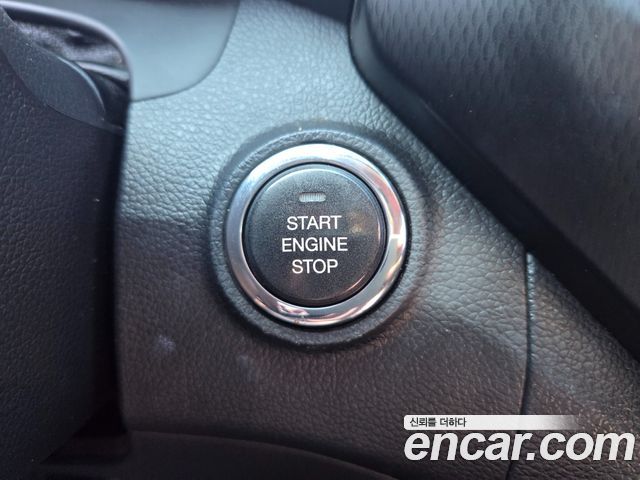 KG Mobility (SsangYong) Tivoli Air Diesel IX 2WD 2017 — фото 19