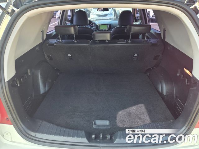 KG Mobility (SsangYong) Tivoli Air Diesel IX 2WD 2017 — фото 23