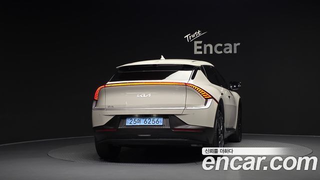 Kia EV6 Standard 4WD Air 2023 — фото 4