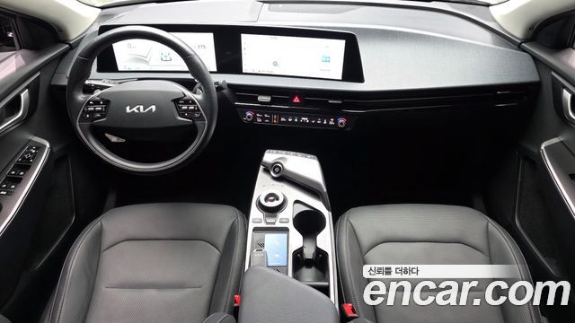 Kia EV6 Standard 4WD Air 2023 — фото 7