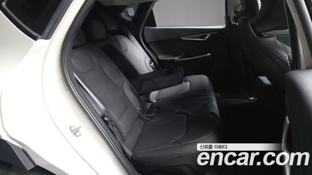 Kia EV6 Standard 4WD Air 2023 — фото 12