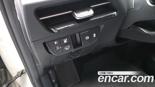 Kia EV6 Standard 4WD Air 2023 — фото 27
