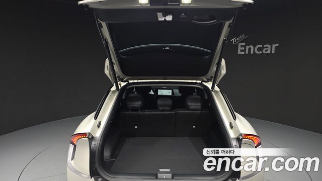 Kia EV6 Standard 4WD Air 2023 — фото 31