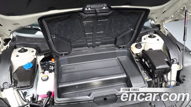 Kia EV6 Standard 4WD Air 2023 — фото 33