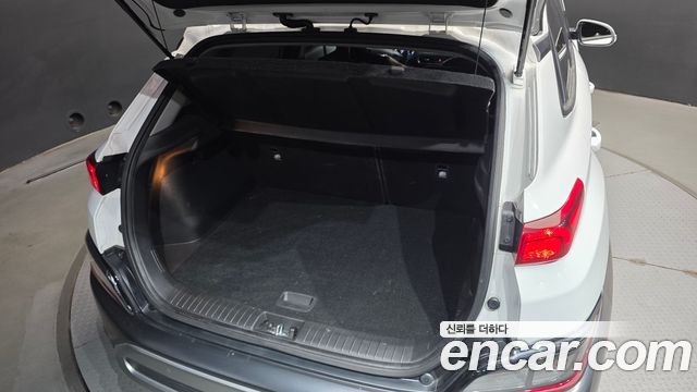 Hyundai Kona Gasoline 2.0 2WD Modern 2023 — фото 31