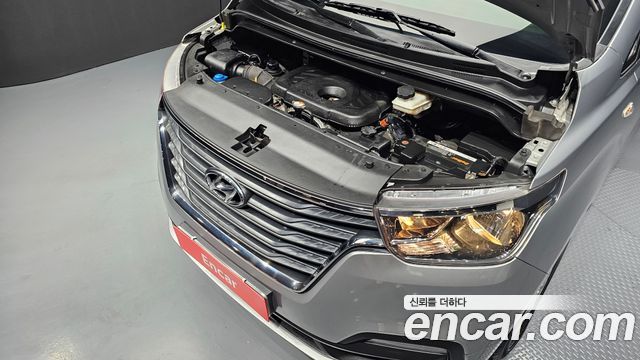 Hyundai Grand Starex Van 5-Seater Modern 2020 — фото 6