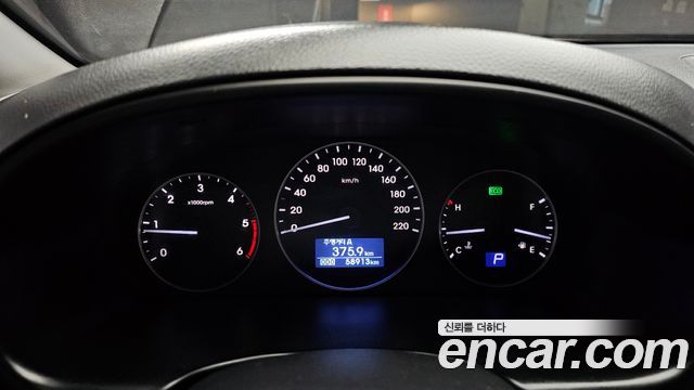 Hyundai Grand Starex Van 5-Seater Modern 2020 — фото 8