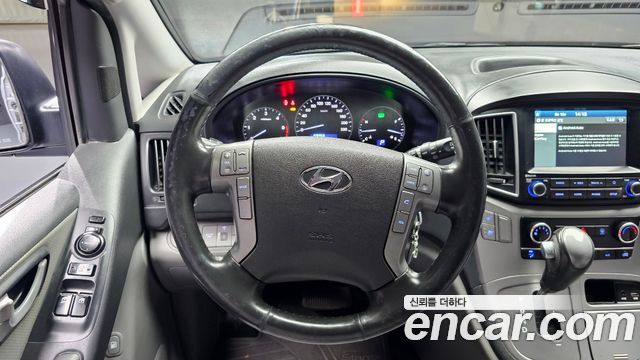 Hyundai Grand Starex Van 5-Seater Modern 2020 — фото 13