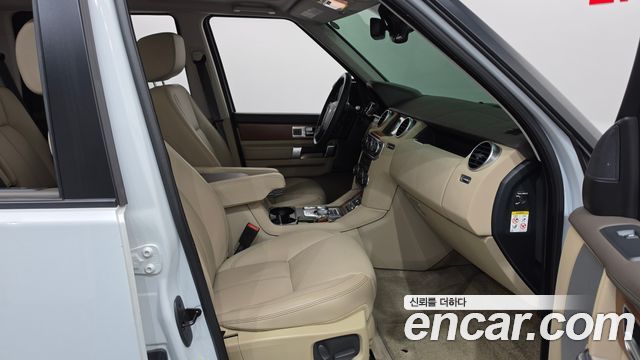 Land Rover Discovery 4 3.0 SDV6 Landmark Edition 2016 — фото 11