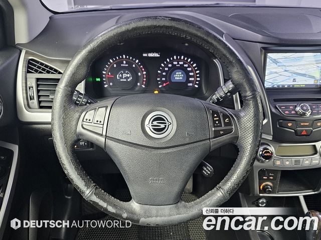 KG Mobility (SsangYong) Korando C 2.0 RX 2WD DLX 2015 — фото 17
