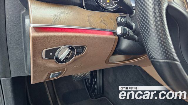 Mercedes-Benz E-Class (W213) E300 4MATIC Exclusive Standard 2018 — фото 29