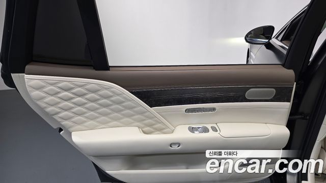 Genesis G90 (RS4) Gasoline 3.5 Turbo e-S/C AWD LWB 2024 — фото 25