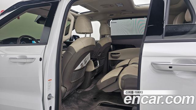 Kia Carnival (IV) Gasoline 7-Seater Noblesse 2023 — фото 11