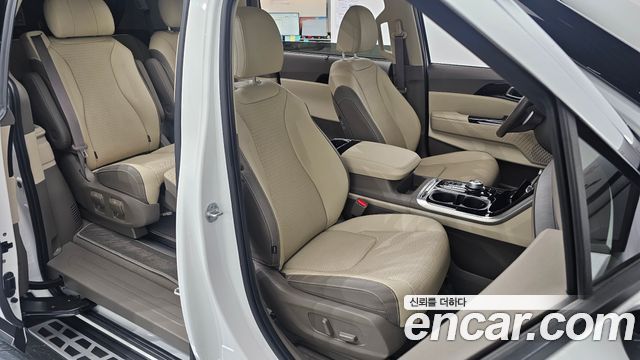 Kia Carnival (IV) Gasoline 7-Seater Noblesse 2023 — фото 12