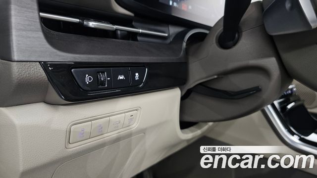Kia Carnival (IV) Gasoline 7-Seater Noblesse 2023 — фото 17