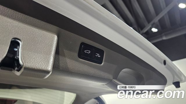 Kia Carnival (IV) Gasoline 7-Seater Noblesse 2023 — фото 20