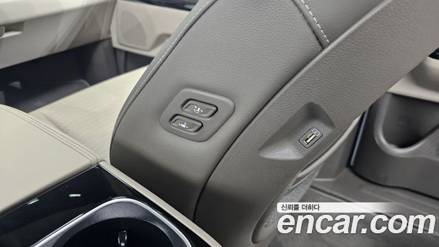 Kia Carnival (IV) Gasoline 7-Seater Noblesse 2023 — фото 34