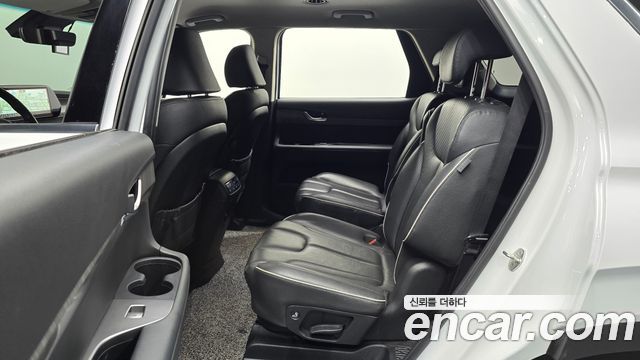 Hyundai Palisade Diesel 2.2 2WD Prestige 2023 — фото 11