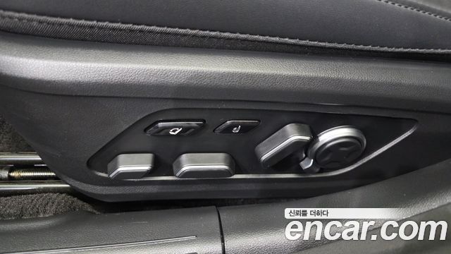 Hyundai Grandeur Hybrid (GN7) Calligraphy 2023 — фото 31