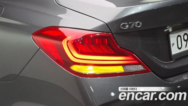 Genesis G70 2.0T AWD Elite 2019 — фото 23