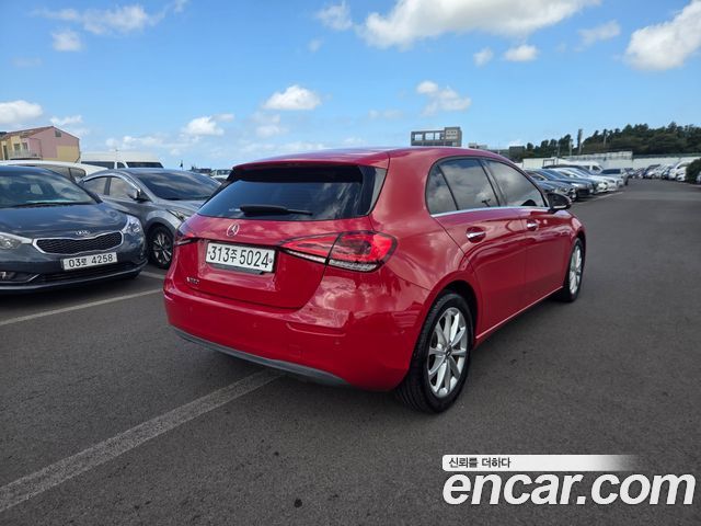 Mercedes-Benz A-Class (W177) A220 Hatchback 2019 — фото 2