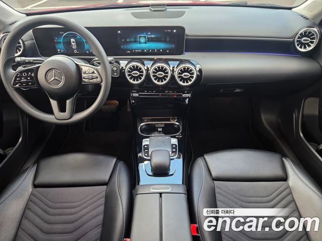 Mercedes-Benz A-Class (W177) A220 Hatchback 2019 — фото 15