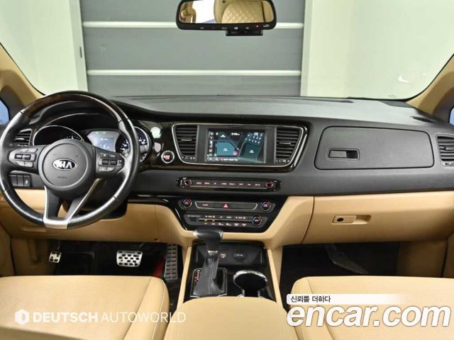 Kia Carnival 9-Seater Prstige 2019 — фото 7
