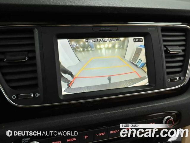 Kia Carnival 9-Seater Prstige 2019 — фото 19