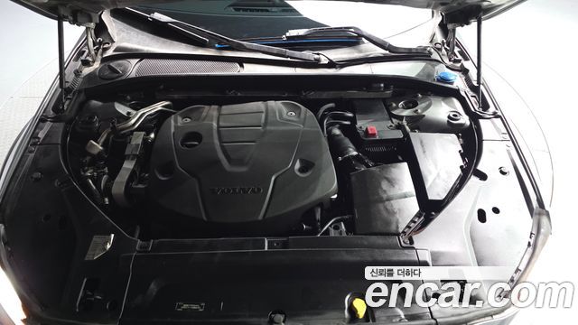 Volvo V90 Cross Country D5 PRO AWD 2018 — фото 6