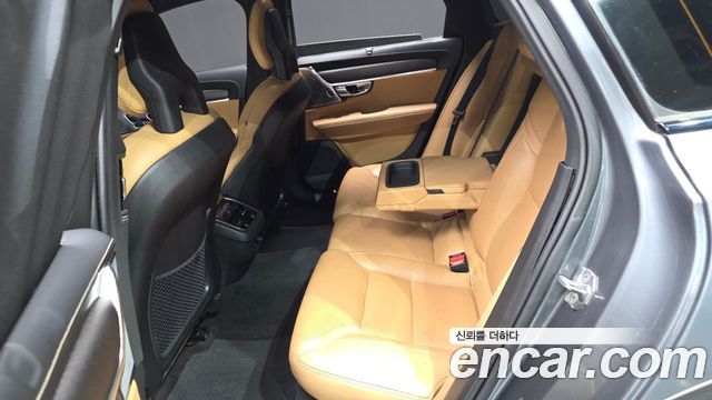Volvo V90 Cross Country D5 PRO AWD 2018 — фото 16