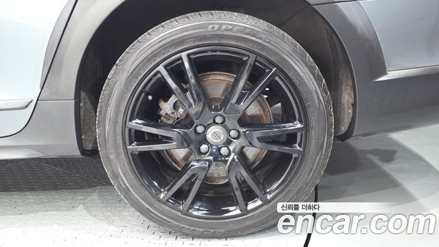 Volvo V90 Cross Country D5 PRO AWD 2018 — фото 27