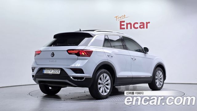 Volkswagen T-Roc 2.0 TDI Premium 2021 — фото 2