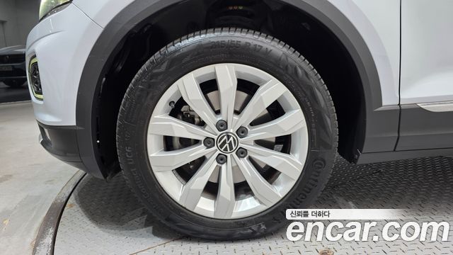 Volkswagen T-Roc 2.0 TDI Premium 2021 — фото 5