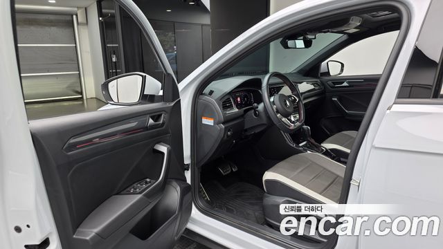 Volkswagen T-Roc 2.0 TDI Premium 2021 — фото 10