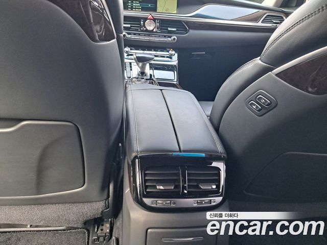 Genesis EQ900 3.8 GDI AWD Luxury 2018 — фото 15