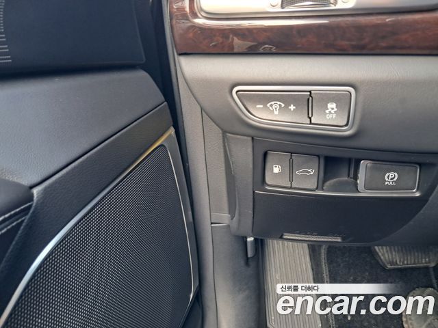 Genesis EQ900 3.8 GDI AWD Luxury 2018 — фото 17
